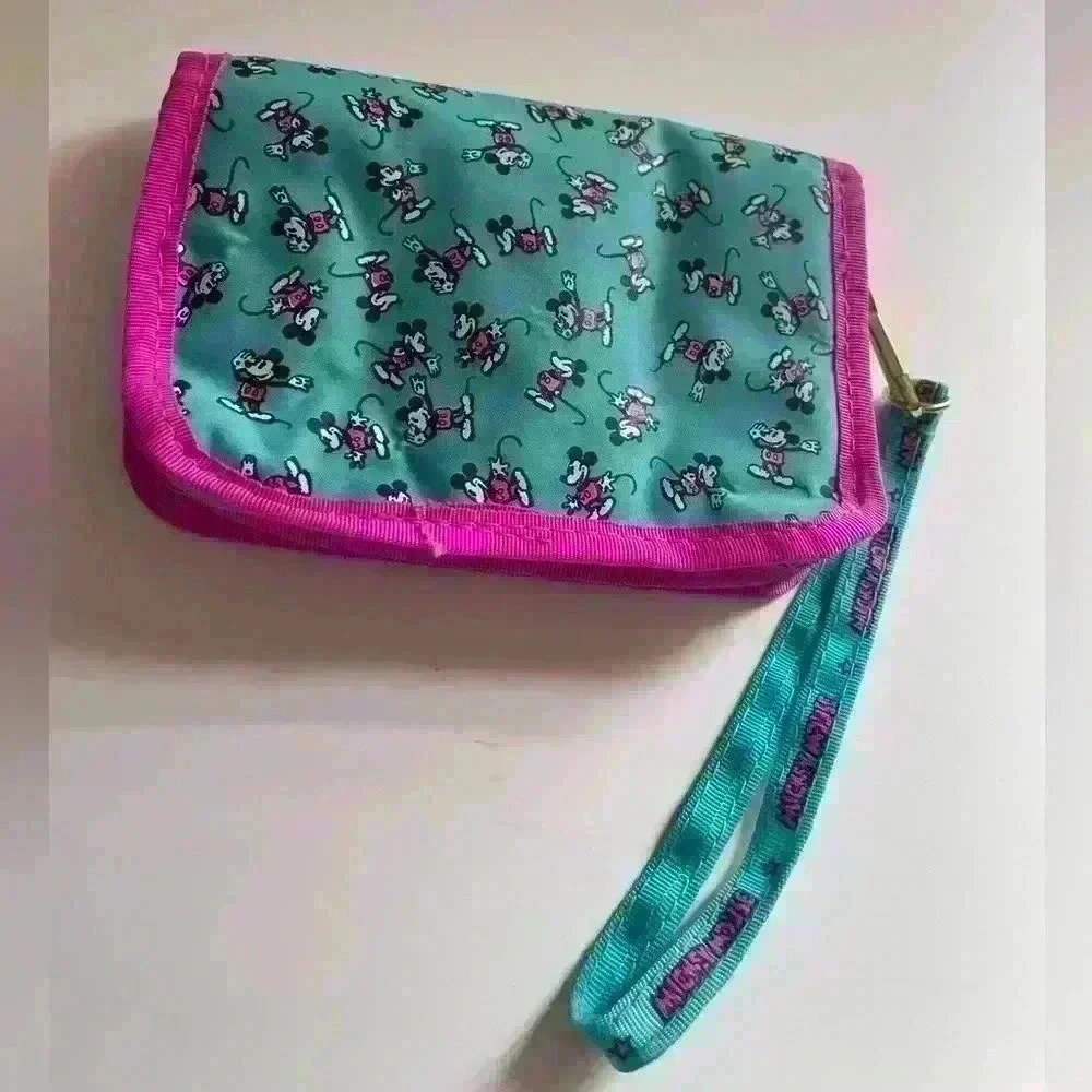 Mickey Mouse Wallet Wristlet With Mirror And 3 Internal Pockets W Strap